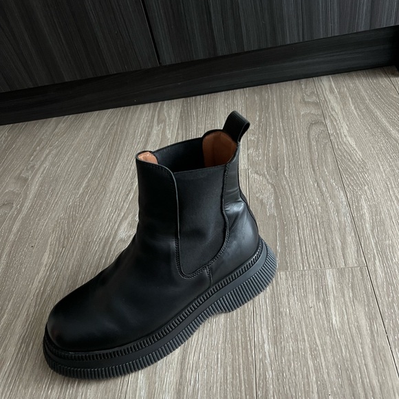 Ganni Black Chunky Chelsea Boots 42 - Picture 9 of 10